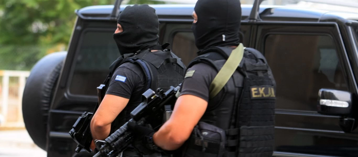 Επιχείρηση Europol στην Αθήνα με συμμετοχή της Αντιτρομοκρατικής - Χειροπέδες σε τρία άτομα